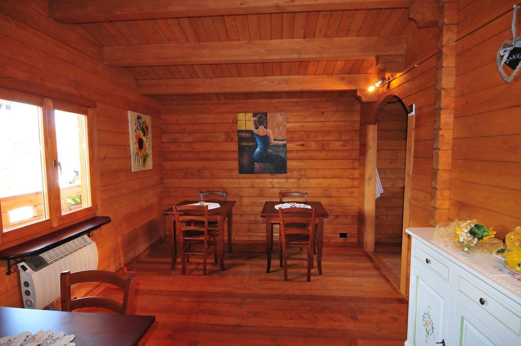 Bed and Breakfast Chalet Dei Parchi Saracinesco Экстерьер фото