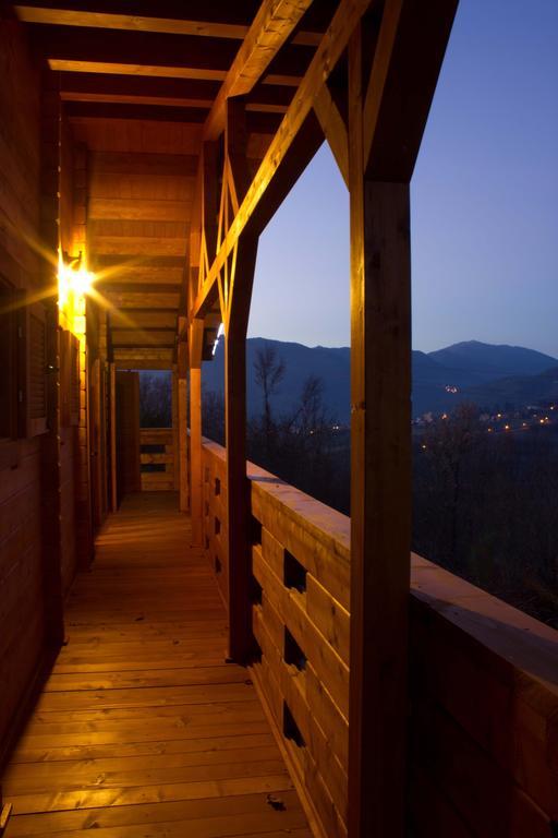 Bed and Breakfast Chalet Dei Parchi Saracinesco Экстерьер фото