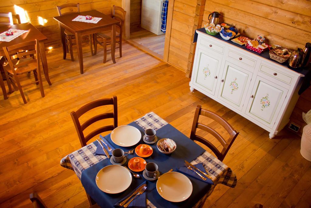 Bed and Breakfast Chalet Dei Parchi Saracinesco Экстерьер фото