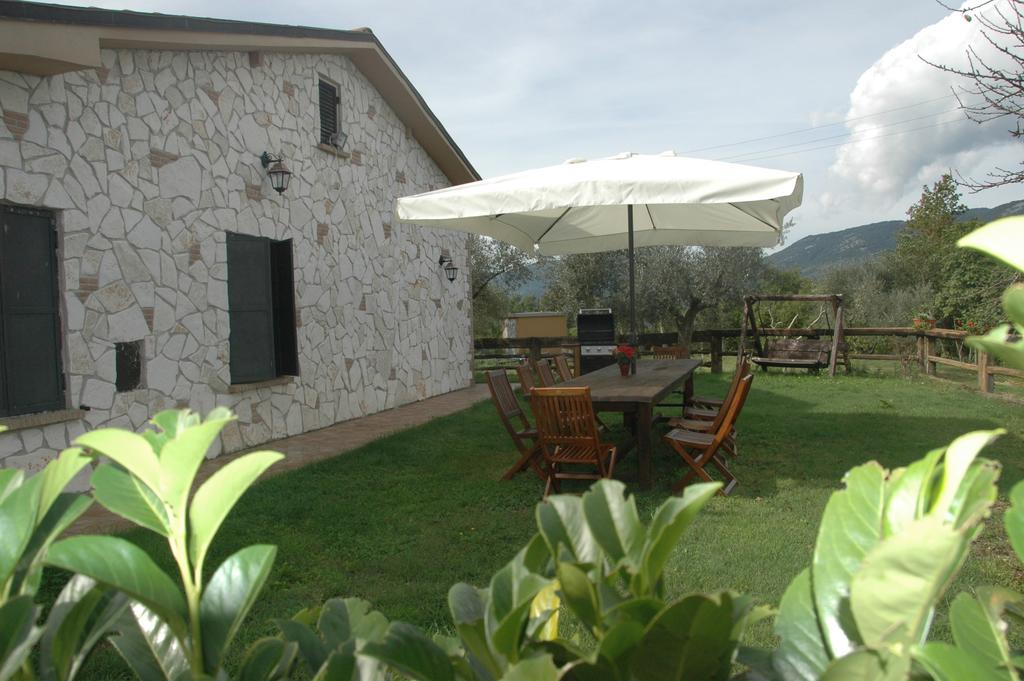 Bed and Breakfast Chalet Dei Parchi Saracinesco Экстерьер фото